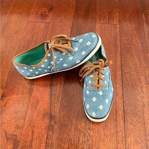 Keds women's denim blue sneakers with a white Aztec or tribal print tan laces